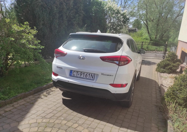 Hyundai Tucson cena 67500 przebieg: 122400, rok produkcji 2016 z Biała Piska małe 67